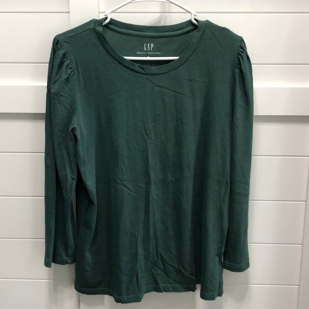 New Gap 3/4 sleeve shirt